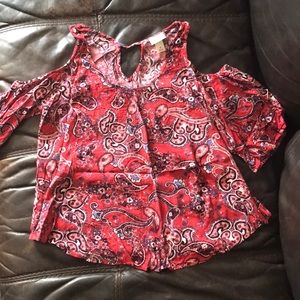 Mossimo cold shoulder top